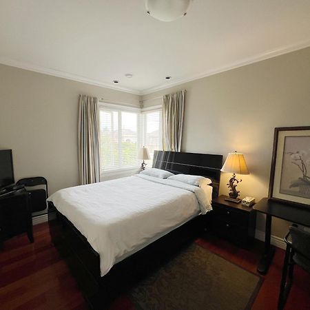 Lucky Room, A Comfortable Bedroom With Private Bathroom Close To Yvr Richmond Eksteriør bilde