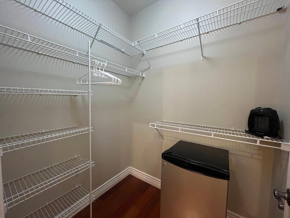 Lucky Room, A Comfortable Bedroom With Private Bathroom Close To Yvr Richmond Eksteriør bilde